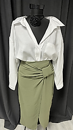 Yeşil ön detaylı etek