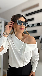 Bebe yaka beyaz gömlek