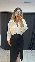 Siyah ön detaylı etek